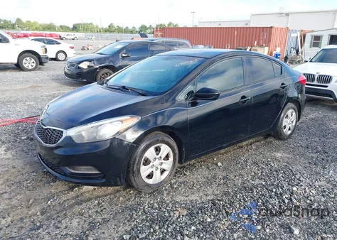 2015 Kia Forte Lx z USA, uszkodzony, nr VIN KNAFK4A64F5365899